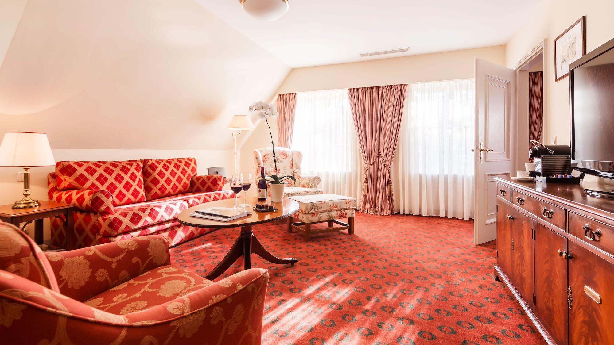 Althoff Hotel Fuerstenhof Celle Exteriér fotografie A suite at the Hotel de l'Europe