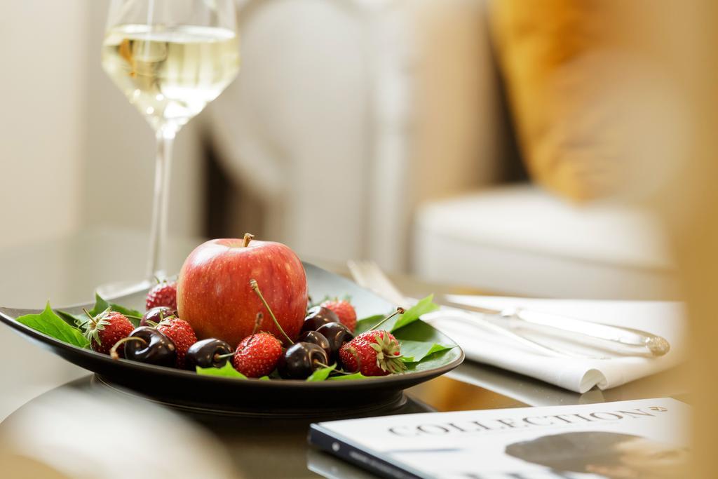 Althoff Hotel Fuerstenhof Celle Exteriér fotografie Fruit and wine
