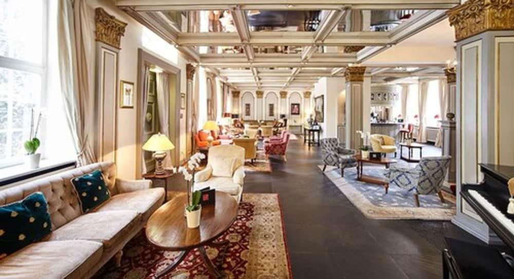 Althoff Hotel Fuerstenhof Celle Exteriér fotografie The interior of the hotel